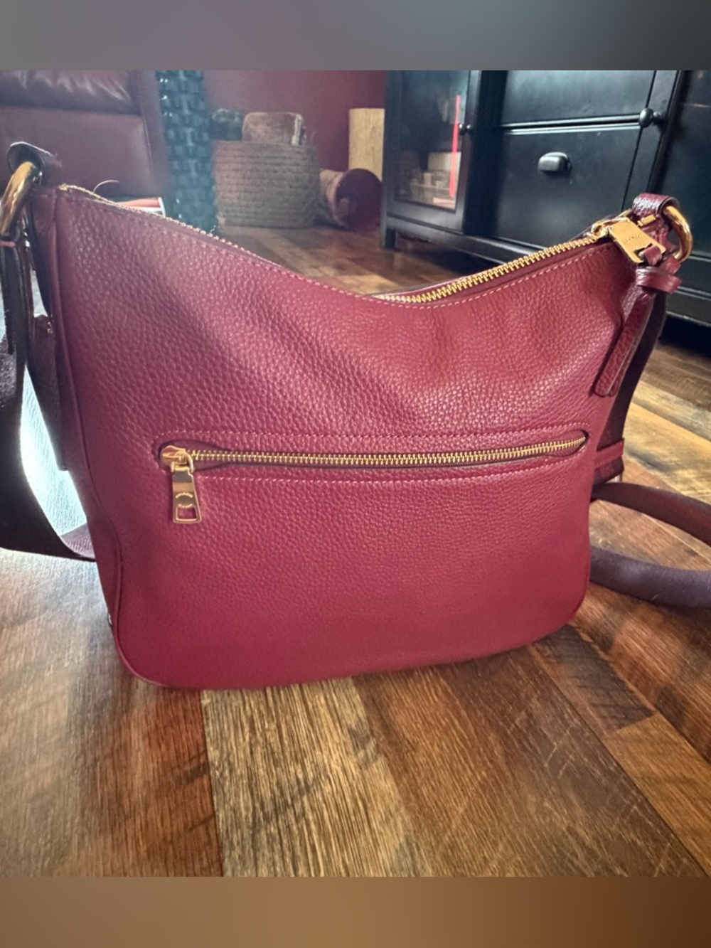 Coach Pebbled Leather Crossbody Bag in Burgundy with Adjustable Strap - Picture 2 of 10